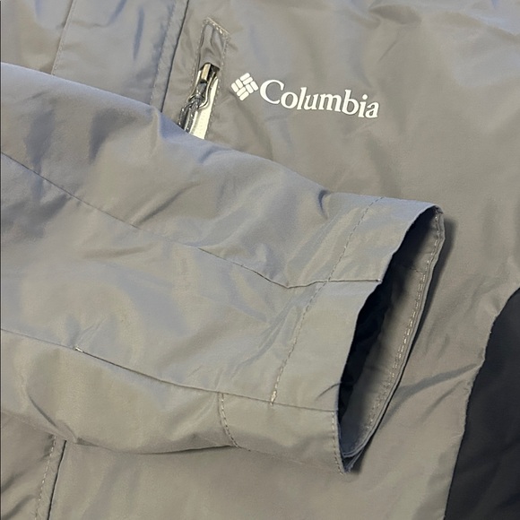 Columbia Men's Black and Gray Performance Jacket - Picture 7 of 7
